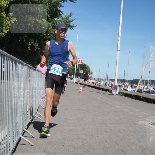 17.08.2025 - KN Förde Triathlon 2025 KatJ http://msf.ph/oto/8608517 17.08.2025 13:57:36 Laufen 525, 528 meine-sportfotos.de