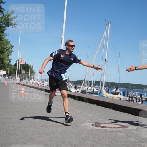17.08.2025 - KN Förde Triathlon 2025 KatJ http://msf.ph/oto/8608562 17.08.2025 13:57:39 Laufen 525, 528 meine-sportfotos.de