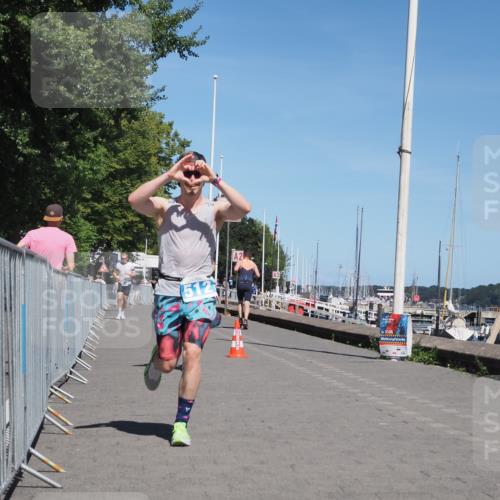 17.08.2025 - KN Förde Triathlon 2025 KatJ http://msf.ph/oto/8608746 17.08.2025 13:58:09 Laufen 512, 516 meine-sportfotos.de