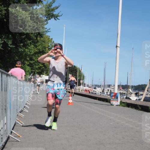17.08.2025 - KN Förde Triathlon 2025 KatJ http://msf.ph/oto/8608751 17.08.2025 13:58:09 Laufen 512, 516 meine-sportfotos.de