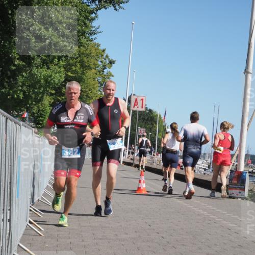 17.08.2025 - KN Förde Triathlon 2025 KatJ http://msf.ph/oto/8608783 17.08.2025 12:02:46 Laufen 303, 332, 335 meine-sportfotos.de