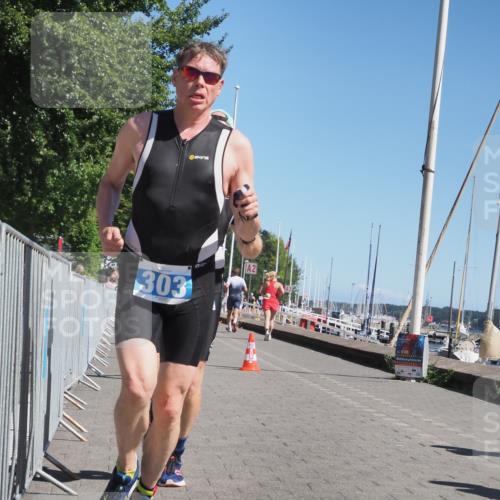 17.08.2025 - KN Förde Triathlon 2025 KatJ http://msf.ph/oto/8608901 17.08.2025 12:02:53 Laufen 303, 351, 364 meine-sportfotos.de