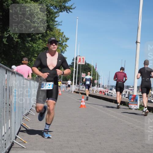 17.08.2025 - KN Förde Triathlon 2025 KatJ http://msf.ph/oto/8609082 17.08.2025 13:58:51 Laufen 436, 494 meine-sportfotos.de