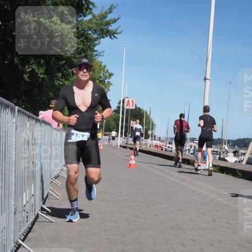 17.08.2025 - KN Förde Triathlon 2025 KatJ http://msf.ph/oto/8609090 17.08.2025 13:58:51 Laufen 436, 494 meine-sportfotos.de