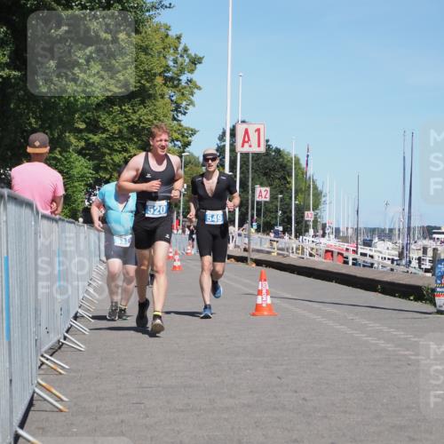 17.08.2025 - KN Förde Triathlon 2025 KatJ http://msf.ph/oto/8609285 17.08.2025 13:59:52 Laufen 438, 519, 520, 549 meine-sportfotos.de