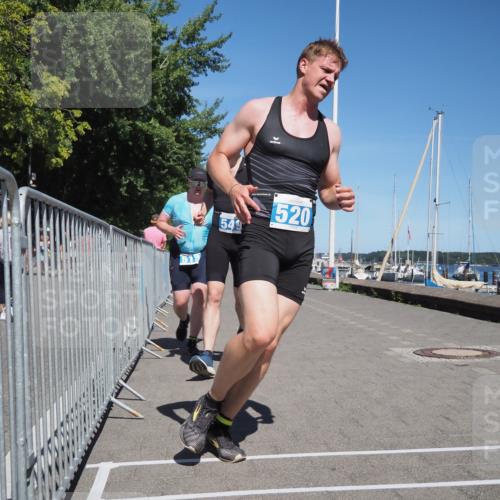 17.08.2025 - KN Förde Triathlon 2025 KatJ http://msf.ph/oto/8609326 17.08.2025 13:59:56 Laufen 438, 519, 520, 549 meine-sportfotos.de