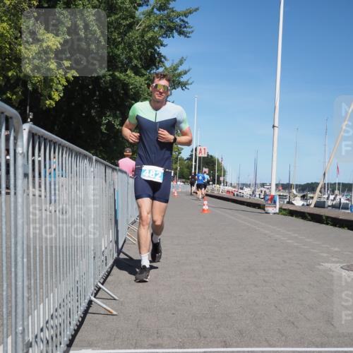 17.08.2025 - KN Förde Triathlon 2025 KatJ http://msf.ph/oto/8609444 17.08.2025 14:00:12 Laufen 482, 518 meine-sportfotos.de