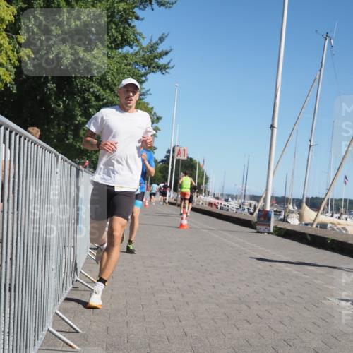 17.08.2025 - KN Förde Triathlon 2025 KatJ http://msf.ph/oto/8609445 17.08.2025 12:03:49 Laufen 291, 325, 370, 373, 622 meine-sportfotos.de