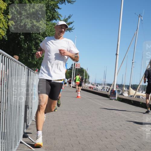 17.08.2025 - KN Förde Triathlon 2025 KatJ http://msf.ph/oto/8609457 17.08.2025 12:03:49 Laufen 291, 325, 370, 373, 622 meine-sportfotos.de