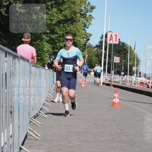 17.08.2025 - KN Förde Triathlon 2025 KatJ http://msf.ph/oto/8609458 17.08.2025 14:00:18 Laufen 517, 518 meine-sportfotos.de