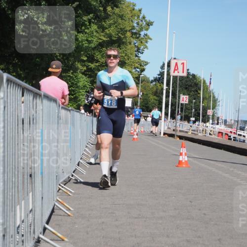17.08.2025 - KN Förde Triathlon 2025 KatJ http://msf.ph/oto/8609467 17.08.2025 14:00:18 Laufen 517, 518 meine-sportfotos.de