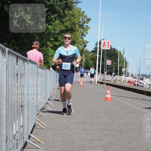 17.08.2025 - KN Förde Triathlon 2025 KatJ http://msf.ph/oto/8609472 17.08.2025 14:00:18 Laufen 517, 518 meine-sportfotos.de