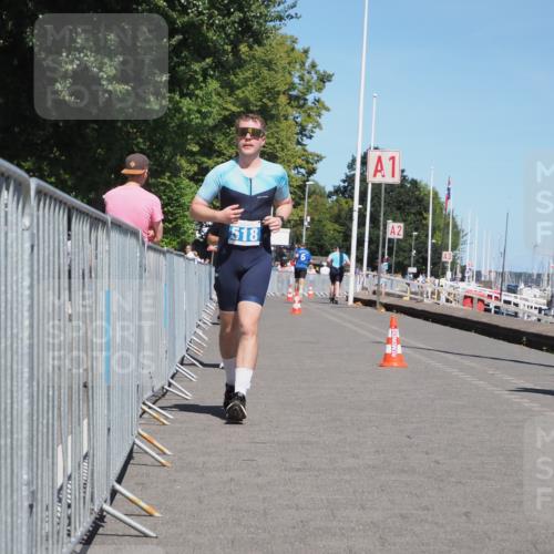 17.08.2025 - KN Förde Triathlon 2025 KatJ http://msf.ph/oto/8609475 17.08.2025 14:00:19 Laufen 517, 518 meine-sportfotos.de