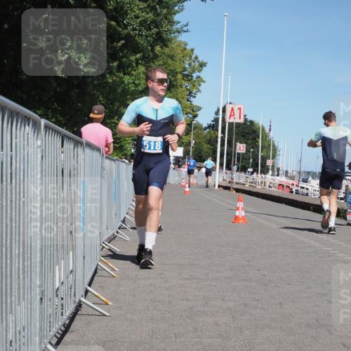 17.08.2025 - KN Förde Triathlon 2025 KatJ http://msf.ph/oto/8609486 17.08.2025 14:00:19 Laufen 517, 518 meine-sportfotos.de