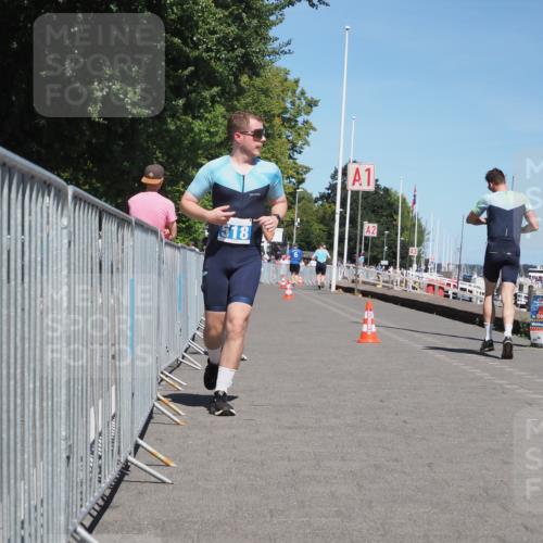 17.08.2025 - KN Förde Triathlon 2025 KatJ http://msf.ph/oto/8609489 17.08.2025 14:00:19 Laufen 517, 518 meine-sportfotos.de