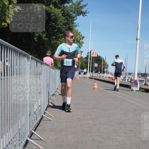 17.08.2025 - KN Förde Triathlon 2025 KatJ http://msf.ph/oto/8609497 17.08.2025 14:00:20 Laufen 517, 518 meine-sportfotos.de