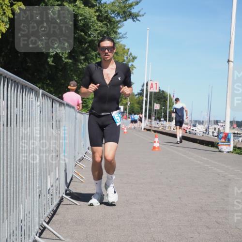 17.08.2025 - KN Förde Triathlon 2025 KatJ http://msf.ph/oto/8609523 17.08.2025 14:00:23 Laufen 485, 517, 518, 533 meine-sportfotos.de