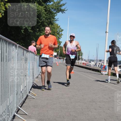 17.08.2025 - KN Förde Triathlon 2025 KatJ http://msf.ph/oto/8609570 17.08.2025 14:00:29 Laufen 485, 533 meine-sportfotos.de