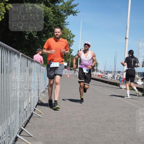 17.08.2025 - KN Förde Triathlon 2025 KatJ http://msf.ph/oto/8609572 17.08.2025 14:00:29 Laufen 485, 533 meine-sportfotos.de
