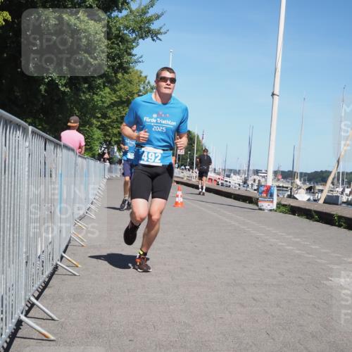 17.08.2025 - KN Förde Triathlon 2025 KatJ http://msf.ph/oto/8609731 17.08.2025 14:01:15 Laufen 478, 492, 527 meine-sportfotos.de
