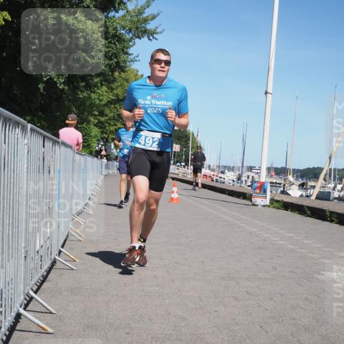 17.08.2025 - KN Förde Triathlon 2025 KatJ http://msf.ph/oto/8609734 17.08.2025 14:01:15 Laufen 478, 492, 527 meine-sportfotos.de
