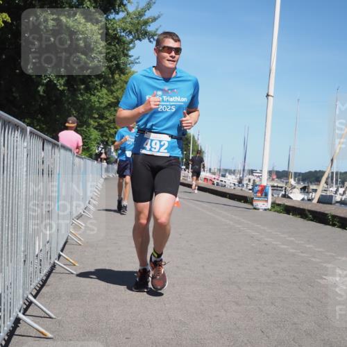 17.08.2025 - KN Förde Triathlon 2025 KatJ http://msf.ph/oto/8609742 17.08.2025 14:01:16 Laufen 478, 492, 527 meine-sportfotos.de