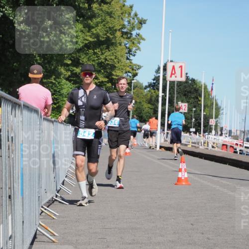 17.08.2025 - KN Förde Triathlon 2025 KatJ http://msf.ph/oto/8609783 17.08.2025 14:01:37 Laufen 534, 542 meine-sportfotos.de