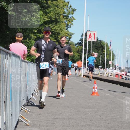 17.08.2025 - KN Förde Triathlon 2025 KatJ http://msf.ph/oto/8609787 17.08.2025 14:01:37 Laufen 534, 542 meine-sportfotos.de