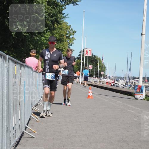 17.08.2025 - KN Förde Triathlon 2025 KatJ http://msf.ph/oto/8609803 17.08.2025 14:01:38 Laufen 534, 542 meine-sportfotos.de