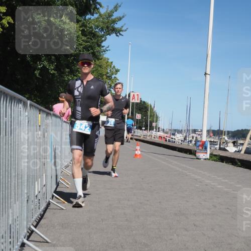 17.08.2025 - KN Förde Triathlon 2025 KatJ http://msf.ph/oto/8609815 17.08.2025 14:01:39 Laufen 534, 542 meine-sportfotos.de