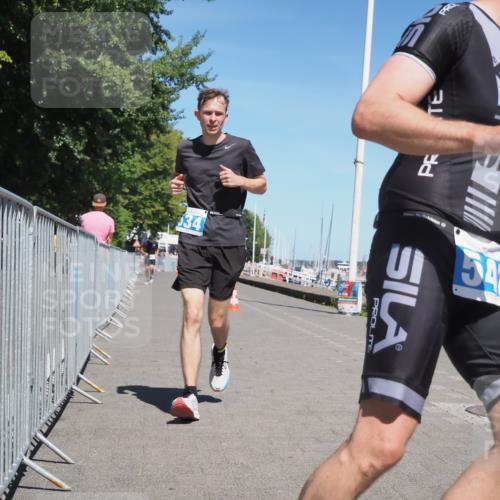 17.08.2025 - KN Förde Triathlon 2025 KatJ http://msf.ph/oto/8609836 17.08.2025 14:01:41 Laufen 534, 542 meine-sportfotos.de