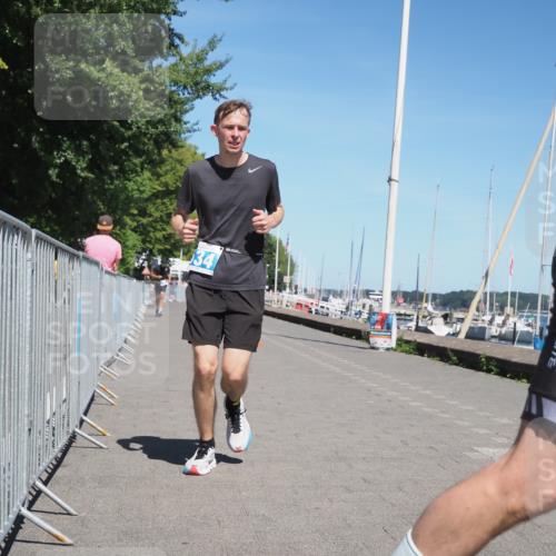 17.08.2025 - KN Förde Triathlon 2025 KatJ http://msf.ph/oto/8609839 17.08.2025 14:01:41 Laufen 534, 542 meine-sportfotos.de
