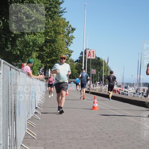 17.08.2025 - KN Förde Triathlon 2025 KatJ http://msf.ph/oto/8609858 17.08.2025 12:04:53 Laufen 613, 618 meine-sportfotos.de