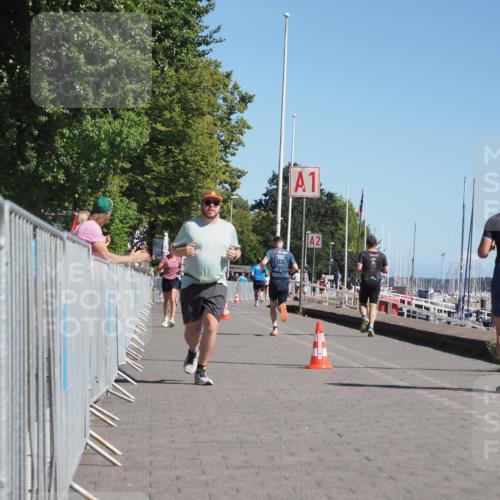 17.08.2025 - KN Förde Triathlon 2025 KatJ http://msf.ph/oto/8609862 17.08.2025 12:04:53 Laufen 613, 618 meine-sportfotos.de