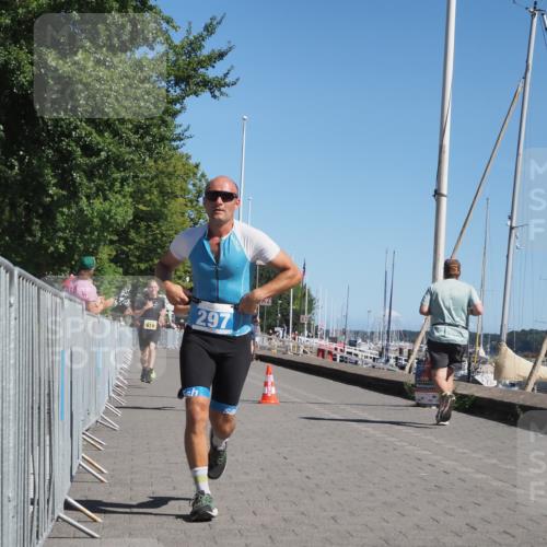 17.08.2025 - KN Förde Triathlon 2025 KatJ http://msf.ph/oto/8610007 17.08.2025 12:05:06 Laufen 297, 374, 609, 612, 616 meine-sportfotos.de
