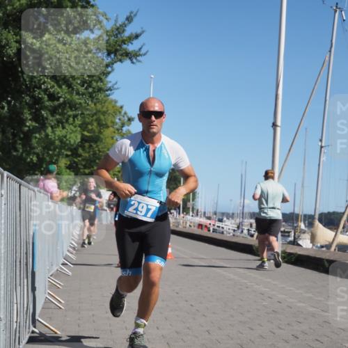 17.08.2025 - KN Förde Triathlon 2025 KatJ http://msf.ph/oto/8610017 17.08.2025 12:05:07 Laufen 297, 348, 374, 609, 612, 616 meine-sportfotos.de