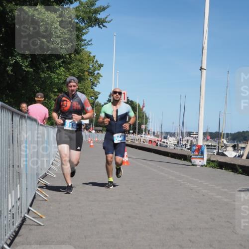 17.08.2025 - KN Förde Triathlon 2025 KatJ http://msf.ph/oto/8610055 17.08.2025 14:02:39 Laufen 514, 547 meine-sportfotos.de