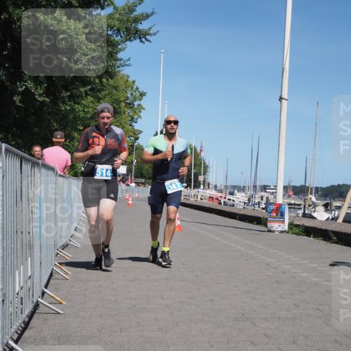 17.08.2025 - KN Förde Triathlon 2025 KatJ http://msf.ph/oto/8610058 17.08.2025 14:02:39 Laufen 514, 547 meine-sportfotos.de