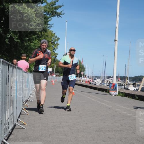 17.08.2025 - KN Förde Triathlon 2025 KatJ http://msf.ph/oto/8610060 17.08.2025 14:02:39 Laufen 514, 547 meine-sportfotos.de