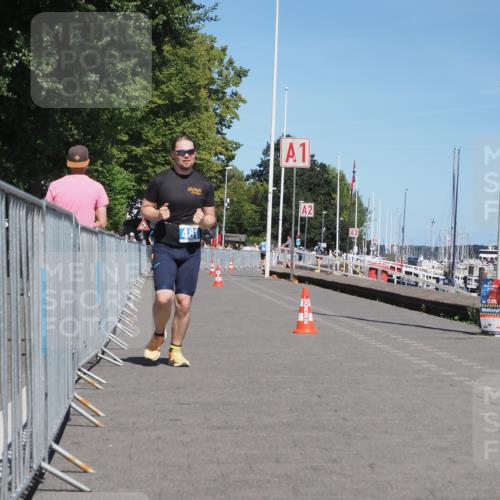17.08.2025 - KN Förde Triathlon 2025 KatJ http://msf.ph/oto/8610143 17.08.2025 14:03:27 Laufen 481 meine-sportfotos.de