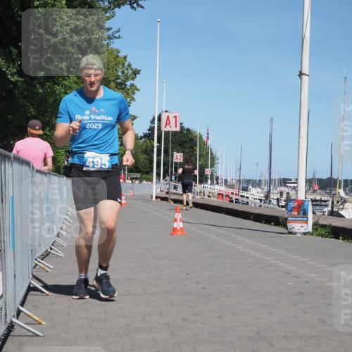 17.08.2025 - KN Förde Triathlon 2025 KatJ http://msf.ph/oto/8610189 17.08.2025 14:03:45 Laufen 495 meine-sportfotos.de