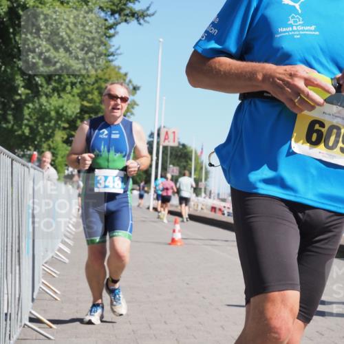 17.08.2025 - KN Förde Triathlon 2025 KatJ http://msf.ph/oto/8610200 17.08.2025 12:05:15 Laufen 348, 609 meine-sportfotos.de