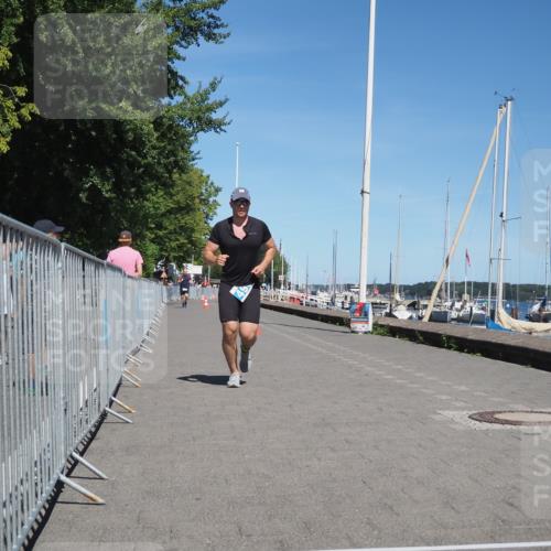 17.08.2025 - KN Förde Triathlon 2025 KatJ http://msf.ph/oto/8610245 17.08.2025 14:04:33 Laufen 496 meine-sportfotos.de