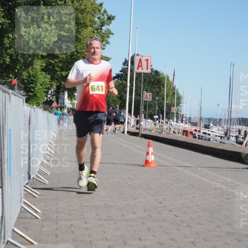 17.08.2025 - KN Förde Triathlon 2025 KatJ http://msf.ph/oto/8610484 17.08.2025 12:06:09 Laufen 641 meine-sportfotos.de