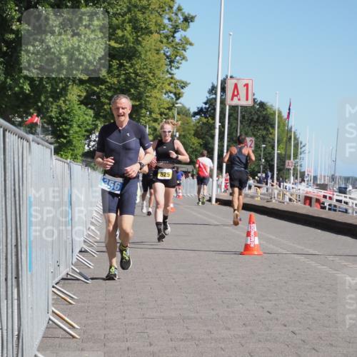 17.08.2025 - KN Förde Triathlon 2025 KatJ http://msf.ph/oto/8610567 17.08.2025 12:06:33 Laufen 356, 625, 630 meine-sportfotos.de