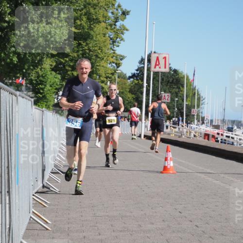 17.08.2025 - KN Förde Triathlon 2025 KatJ http://msf.ph/oto/8610572 17.08.2025 12:06:33 Laufen 356, 625, 630 meine-sportfotos.de