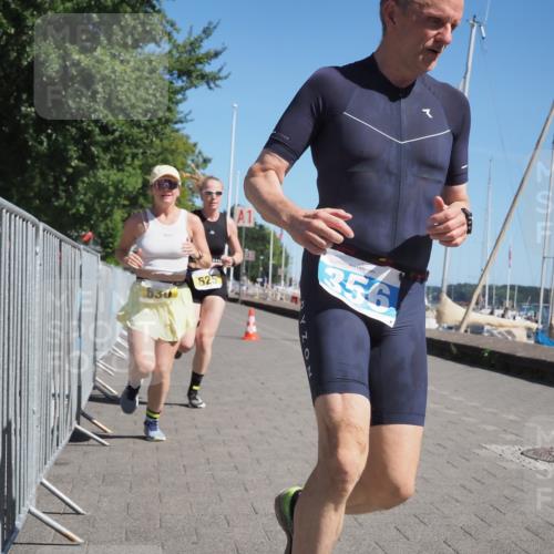17.08.2025 - KN Förde Triathlon 2025 KatJ http://msf.ph/oto/8610623 17.08.2025 12:06:37 Laufen 356, 358, 625, 630 meine-sportfotos.de