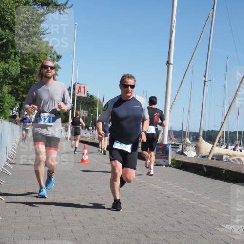 17.08.2025 - KN Förde Triathlon 2025 KatJ http://msf.ph/oto/8610759 17.08.2025 12:06:49 Laufen 353, 371, 610 meine-sportfotos.de