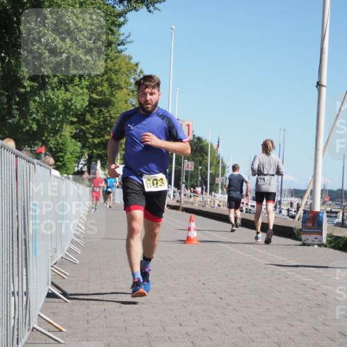 17.08.2025 - KN Förde Triathlon 2025 KatJ http://msf.ph/oto/8610795 17.08.2025 12:07:00 Laufen 603 meine-sportfotos.de