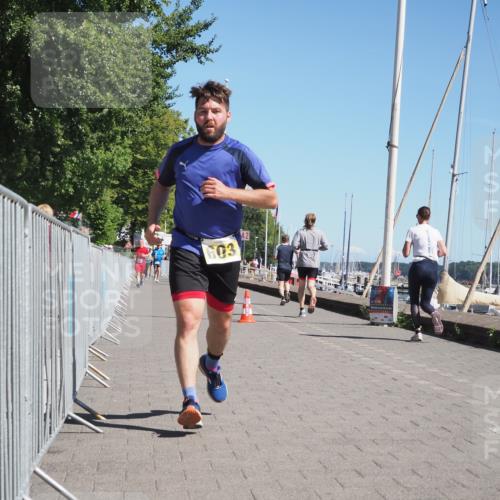 17.08.2025 - KN Förde Triathlon 2025 KatJ http://msf.ph/oto/8610801 17.08.2025 12:07:01 Laufen 603 meine-sportfotos.de